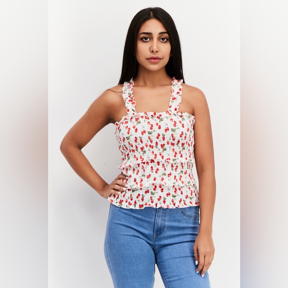 NWT Crave Fame Smocked Cherry Strawberry Print Ruffle Tank Top Size Small